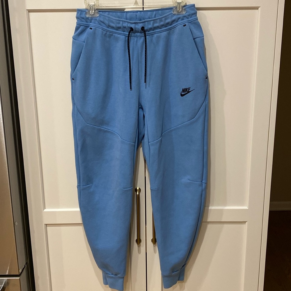 Nike mens joggers size S great condition